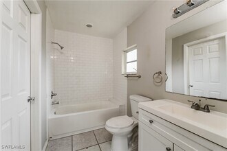 1806 NW 3rd Ave in Cape Coral, FL - Building Photo - Building Photo