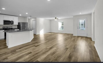 839 Yellowbird Dr in Ft. Myers, FL - Building Photo - Building Photo