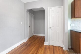 140 Summer St in Stratford, CT - Building Photo - Building Photo