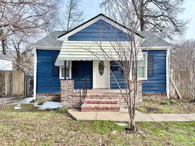 property at 3738 Townes Ave