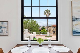 603 Garnet St, Unit B in Redondo Beach, CA - Foto de edificio - Building Photo