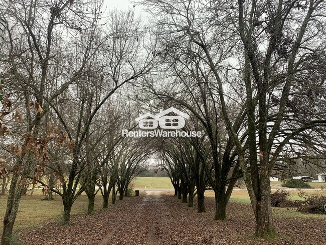 27849 Pinedale Rd in Ardmore, AL - Foto de edificio - Building Photo