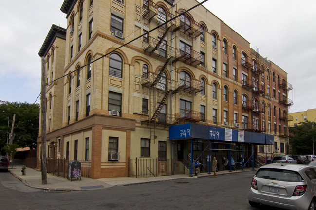 751 Jackson Ave in Bronx, NY - Building Photo - Building Photo