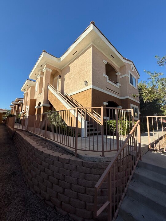 830 Carnegie St, Unit 714 in Henderson, NV - Building Photo