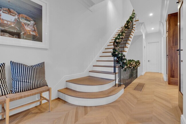 352 Marlborough St in Boston, MA - Building Photo - Building Photo