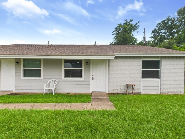 property at 1900 Finfeather Rd