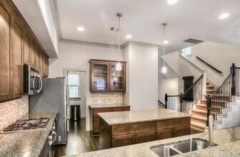 4247 Dickson St in Houston, TX - Building Photo - Building Photo