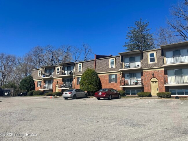 property at 404 N Hite Ave