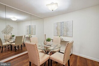 2126 Connecticut Ave NW in Washington, DC - Building Photo - Building Photo