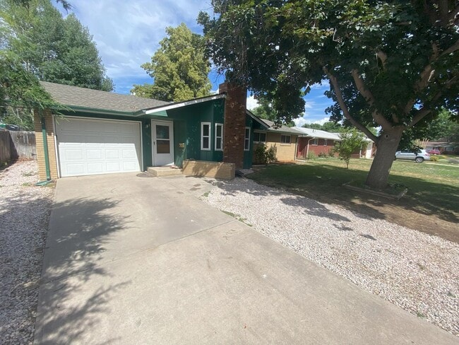 property at 1005 Hahn Ct