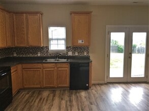 581 Winborne Ave SW in Concord, NC - Foto de edificio - Building Photo