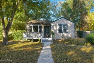 174 James St in Beaufort, SC - Building Photo