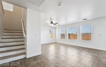 4650 Chino Peak Ct in Las Vegas, NV - Building Photo - Building Photo