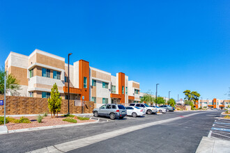 Wardelle Townhouses in Las Vegas, NV - Building Photo - Building Photo