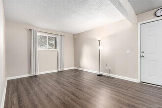 16359 W 10th Ave, Unit O in Golden, CO - Foto de edificio - Building Photo