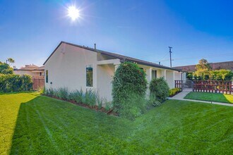 4725 Sawtelle Blvd in Culver City, CA - Building Photo - Building Photo