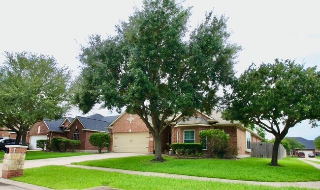 7039 Fountain Lilly Dr in Humble, TX - Building Photo - Building Photo