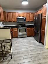 1295 N Ash St in Gilbert, AZ - Foto de edificio - Building Photo