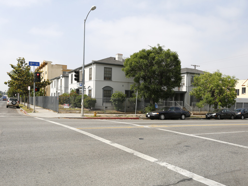 801 S St Andrews Pl in Los Angeles, CA - Foto de edificio
