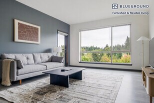 15566 NE 22 Pl in Bellevue, WA - Building Photo