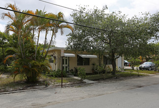 1513 NE 32nd St in Oakland Park, FL - Building Photo - Building Photo