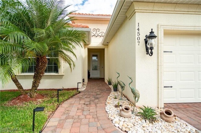 14507 Manchester Dr in Naples, FL - Building Photo - Building Photo