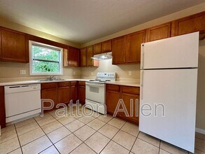 8 Zell Ln in Weaverville, NC - Building Photo - Building Photo