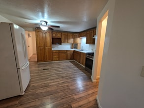 2260 E Hearne Ave in Kingman, AZ - Foto de edificio - Building Photo