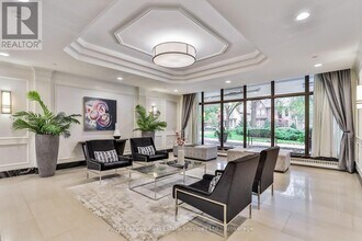 30 Gloucester St in Toronto, ON - Building Photo - Building Photo