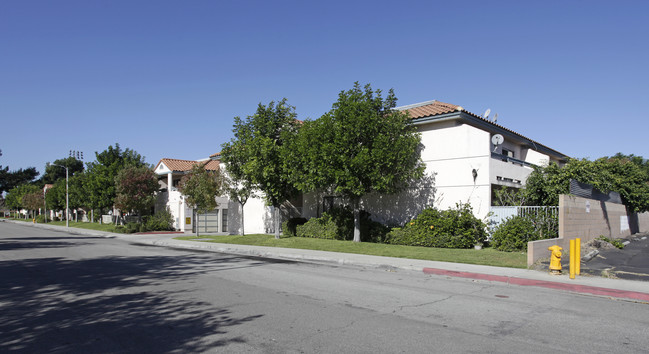 Pacific Garden Apartments in Buena Park, CA - Building Photo - Building Photo