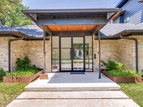 12109 Quincy Ln in Dallas, TX - Building Photo - Building Photo