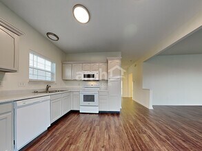 19344 Fox Chase Dr in Noblesville, IN - Building Photo - Building Photo