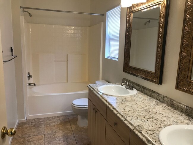 922 Mandolin Way in North Las Vegas, NV - Building Photo - Building Photo