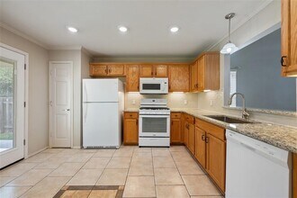 11904 Johnny Weismuller Ln in Austin, TX - Building Photo - Building Photo