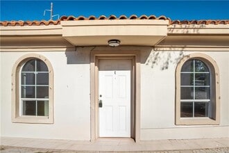 604 Buena Vista Dr, Unit E in Weslaco, TX - Building Photo - Building Photo