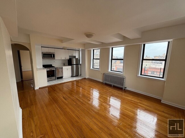 850 Amsterdam Ave