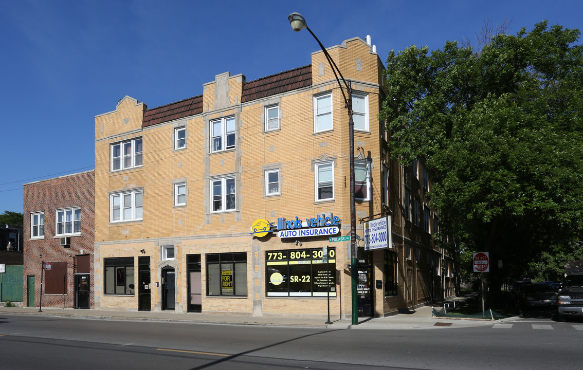 4001-4003 W Nelson St in Chicago, IL - Building Photo