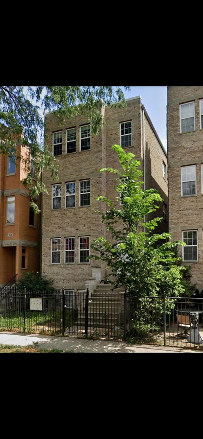 1539 N Campbell Ave, Unit 2 in Chicago, IL - Foto de edificio - Building Photo