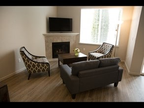 Avery Estates Towhomes in Hayden, ID - Building Photo - Building Photo