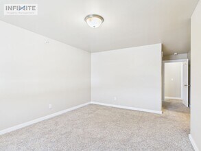 1010 Cruiser Ln in Belgrade, MT - Building Photo - Building Photo