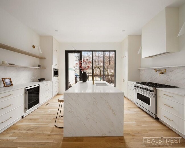 Stunning Brand New Townhouse for Rent in Bushwick!