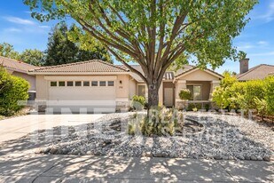 1742 Poppy Dr in Rocklin, CA - Building Photo