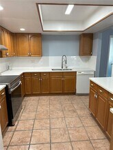 12125 93rd Way N in Largo, FL - Building Photo - Building Photo