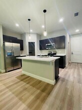 1575 S Montgomery St in DeLand, FL - Building Photo - Building Photo