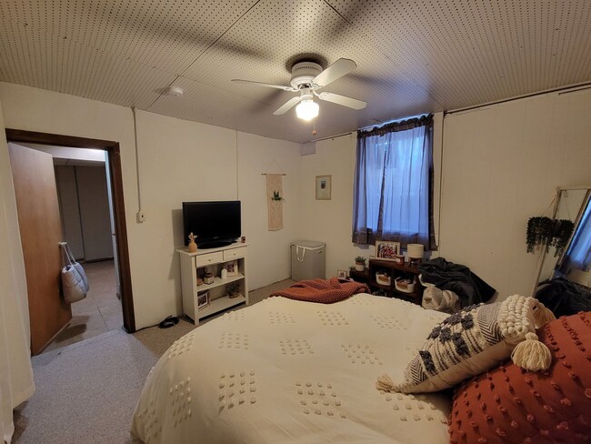 604 W Seerley Blvd in Cedar Falls, IA - Building Photo - Building Photo