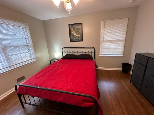 2135 Vista Dale Ct in Tucker, GA - Foto de edificio - Building Photo