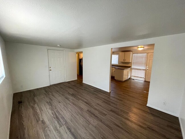8262 W 3500 S in Magna, UT - Building Photo - Building Photo
