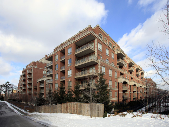 20 Burkebrook Pl in Toronto, ON - Building Photo - Building Photo