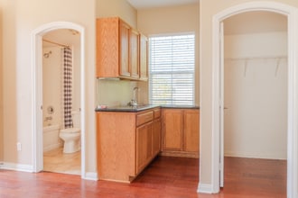 329 Kiawah River Dr in Oxnard, CA - Building Photo - Building Photo