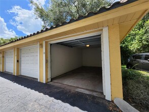 1325 Lake Shadow Cir in Maitland, FL - Building Photo - Building Photo